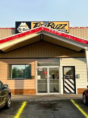 The Buzz Restaurant and Lounge