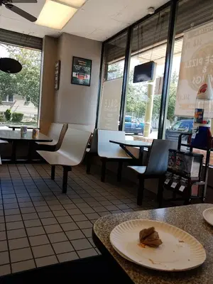 Pino's Pizzeria