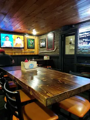 Mooney's Sports Bar & Grill