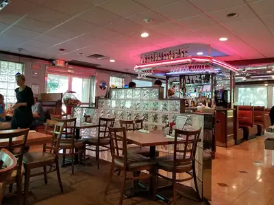 Alexis Diner