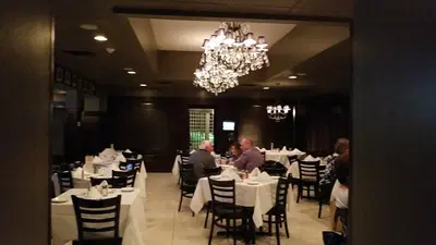 Perlo's Restaurant