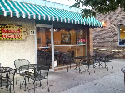 Salvatore's Old Fashioned Pizzeria