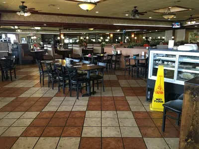 Luna's Deli & Restaurant