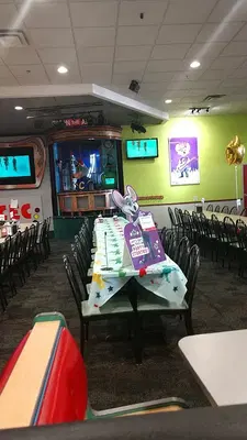 Chuck E. Cheese