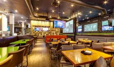 Dave & Buster's