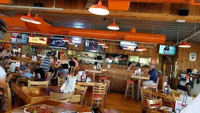 Hooters
