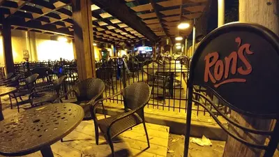 Ron's Pizza
