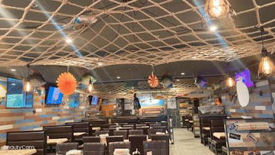 Crafty Crab Seafood & Bar - Kenwood