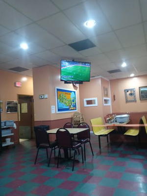 El Puerto restaurant comida mexicana y Salvadoreña