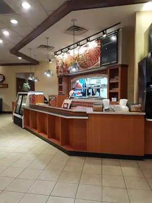 Donatos Pizza