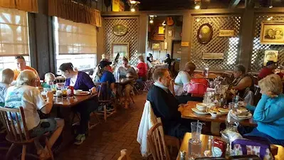 Cracker Barrel Old Country Store