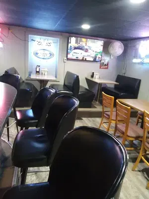 Snickers Bar & Restaurant
