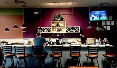HOT ‘N SPICY RESTAURANT & BAR