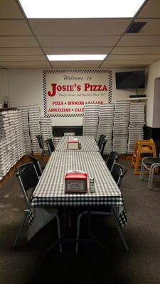 Josie's Pizza Hilltop