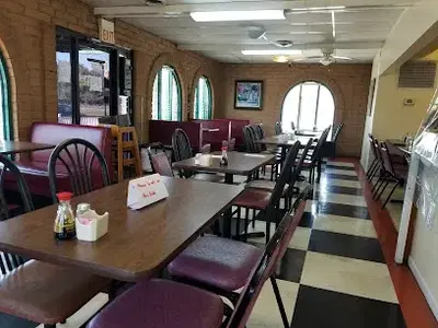 Yung's Cafe