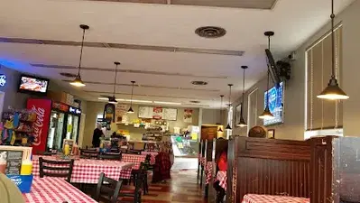 Quatman Café