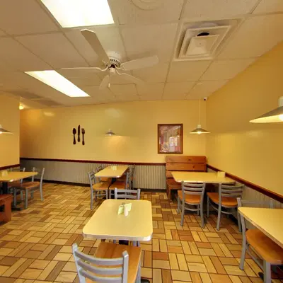 Lee's Famous Recipe Chicken- New Carlisle