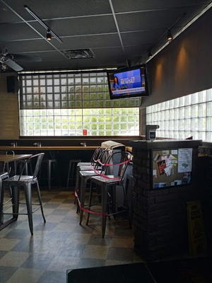 WINGS Sports Bar & Grill