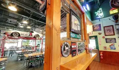 Quaker Steak & Lube
