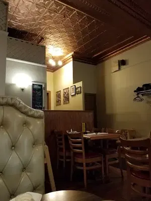 Ido Bar & Grill