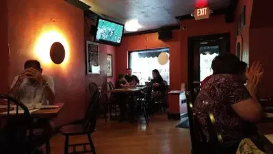 Lucky's Taproom & Eatery