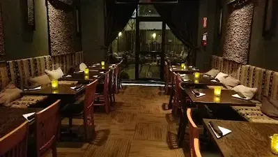 Salar Restaurant and Lounge