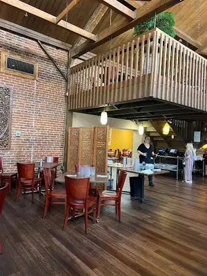Thai 9