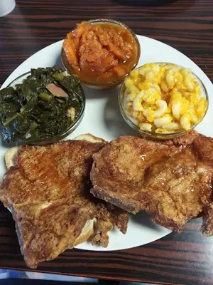 D&B'S KITCHEN