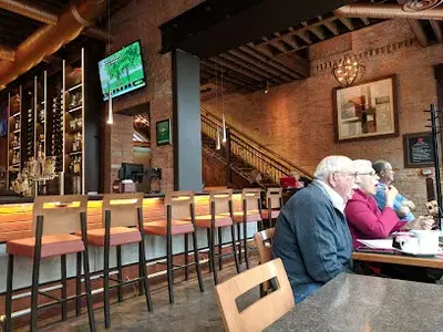M Osteria Bar & Lounge