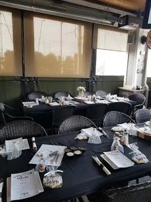 Zeppe's Tavern & Pizzeria