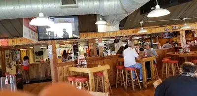 Hooters