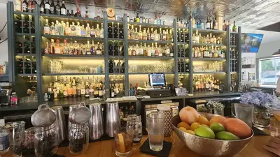 Scratch Kitchen & Cocktails, Paseo