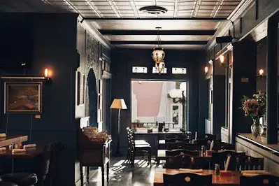 Picasso Cafe
