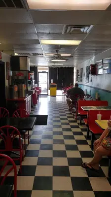 Flo's Burger Diner