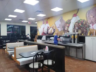 Braum's Ice Cream & Dairy Store