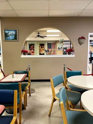 Lou's Deli