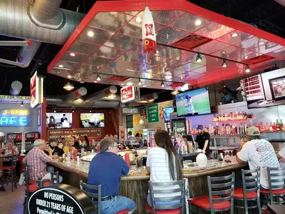 Smitty's Garage Burgers & Beer