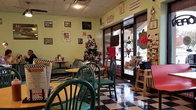 Boomarang Diner