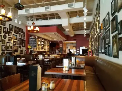 Mondo's Ristorante Italian
