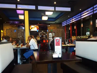 Ding asian fusion sushi bar