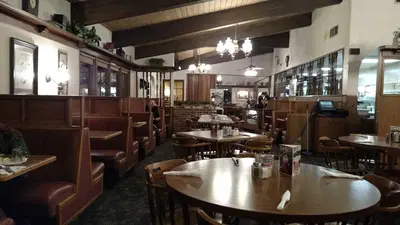 Elmer's Restaurant (Clackamas, OR)