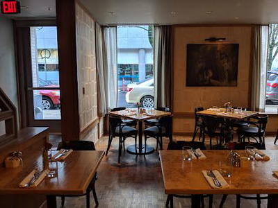 Q Restaurant & Bar