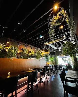 Top Burmese Bistro Royale