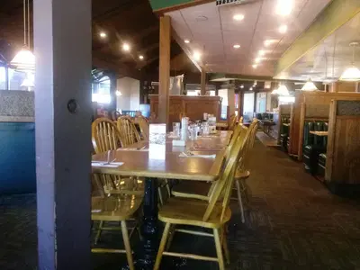 Shari's Cafe and Pies