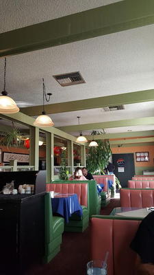 Jumbo | Restaurant & Lounge