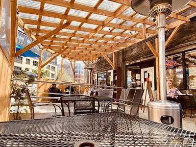 Dockside Saloon & Restaurant