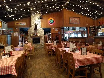 Famous Dave's Bar-B-Que