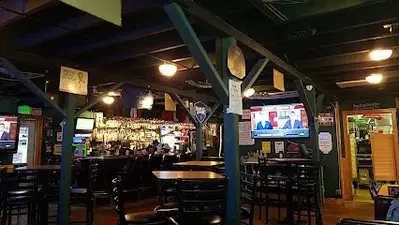 Gloria'z Pub & Grill