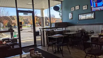 The Crust Pizzeria And Restaurant