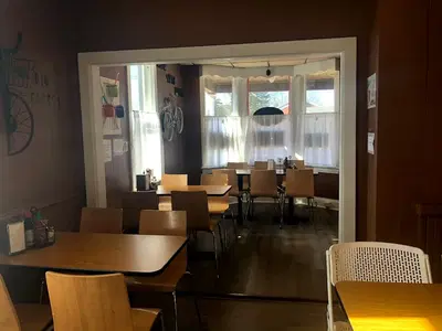DEN Bubble Tea - Banh Mi - Pho